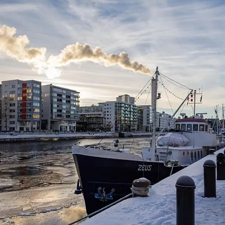 Charming In Sodermalm Apartment Stockholm
