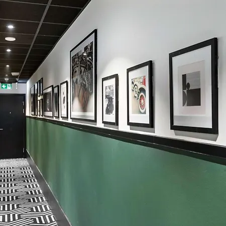 Western Kungens Kurva Szálloda 4*