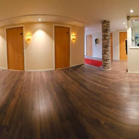 Living Hostel *