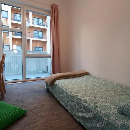 Private In Shared Lovely, Amazing, Modern +garden +bbq Homestay Stockholm
