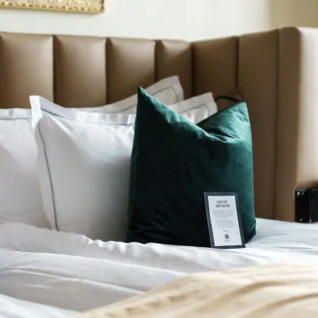 Berns, Historical Boutique Hotel&house Of Entertainment Since 1863