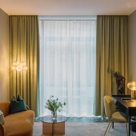 Berns, Historical Boutique Hotel&house Of Entertainment Since 1863 4*