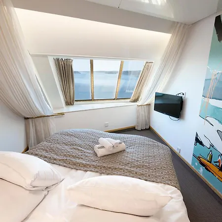 Viking Line Ferry Viking Cinderella - 2-night Cruise Stockholm-helsinki-stockholm *