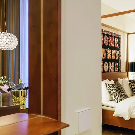 Hotel Berns, Historical Boutique Hotel&house Of Entertainment Since 1863 4*