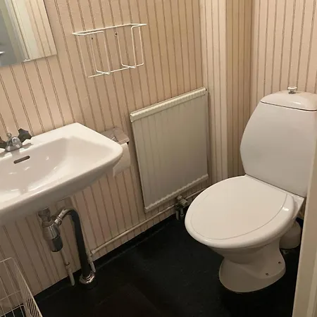 Homestay Stays-private In A Near For Families/individuals