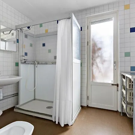 Stays-private In A Near For Families/individuals Homestay