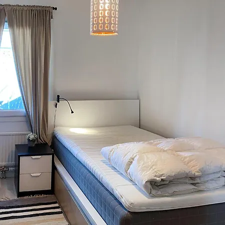 Apartment 2 Bedroom Amazing In Skaerholmen
