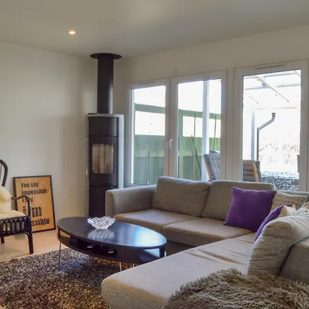 2 Bedroom Amazing In Skaerholmen Apartment
