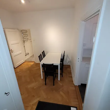 Apartment Plg19