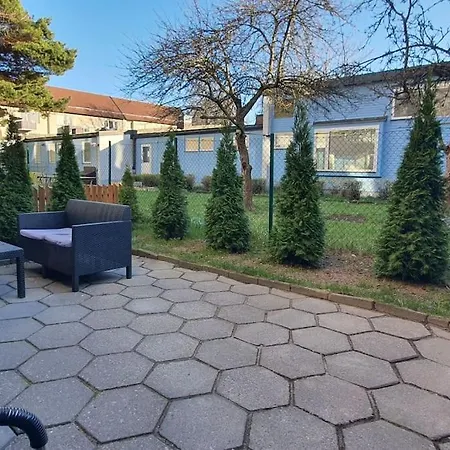 Apartment With Garden Near Metro! *