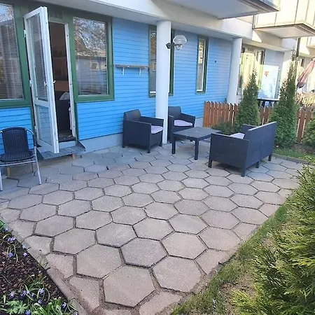 With Garden Near Metro! Apartment