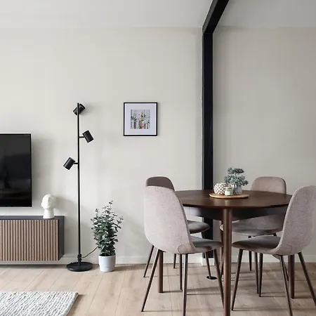Away Apartmán *