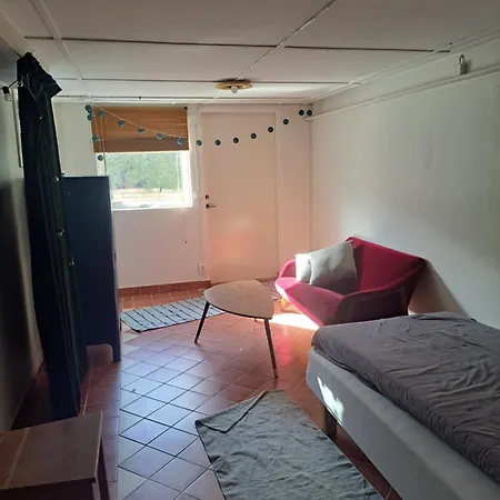 In Bromma, Homestay