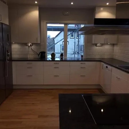 Villa Spacious House Close To Nature And City. Stockholm