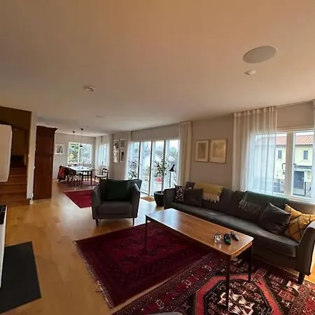 Villa Spacious House Close To Nature And City. *