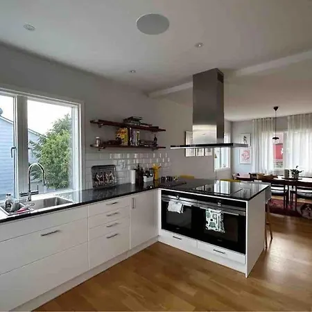Spacious House Close To Nature And City. Villa *