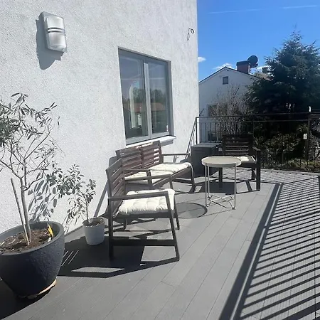 Villa Spacious House Close To Nature And City.