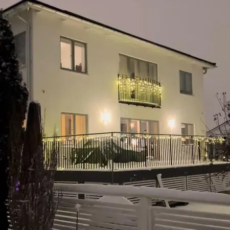 Villa Spacious House Close To Nature And City.
