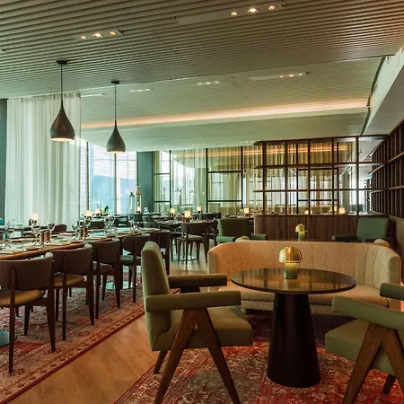 Hotel Radisson Blu Waterfront Hotel, 4*