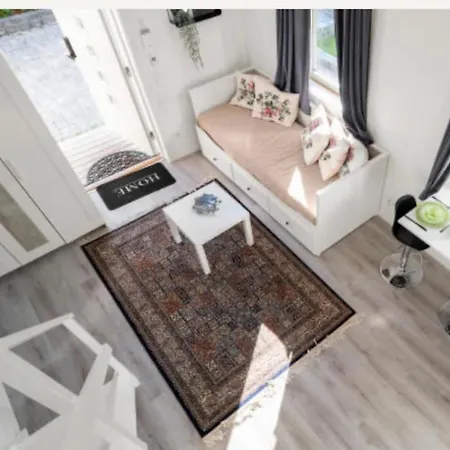 Fresh Happy Little House, 35 M2 In Taeby Stockholm