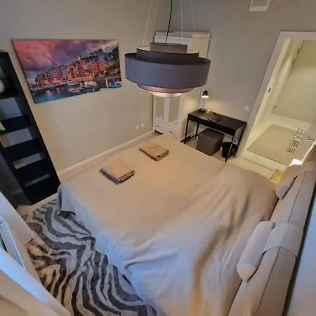 Modern With Bathroom, No Kitchen And Your Own Entrance