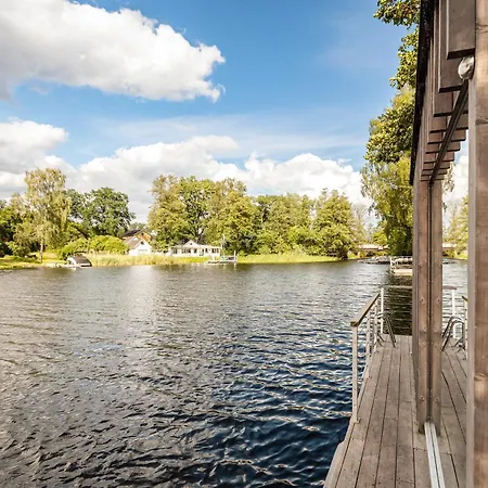 Beautiful Luxury Family Surrounded By Nature And Water And Only 15 Minutes From Center Lodge Stockholm