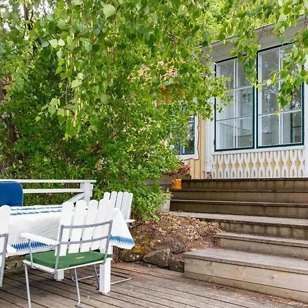 Lodge Beautiful Luxury Family Surrounded By Nature And Water And Only 15 Minutes From Center *