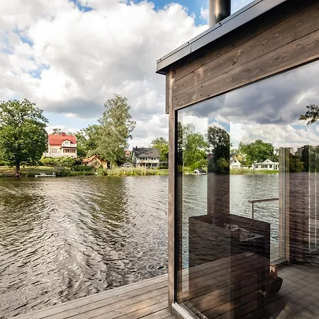 Lodge Beautiful Luxury Family Surrounded By Nature And Water And Only 15 Minutes From Center Stockholm