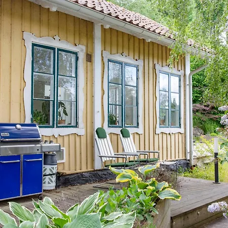 Lodge Beautiful Luxury Family Surrounded By Nature And Water And Only 15 Minutes From Center