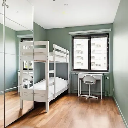 Apartment 5-room 120 Sqm 3 Bedrooms 2 Bathrooms For 6 Person Stockholm