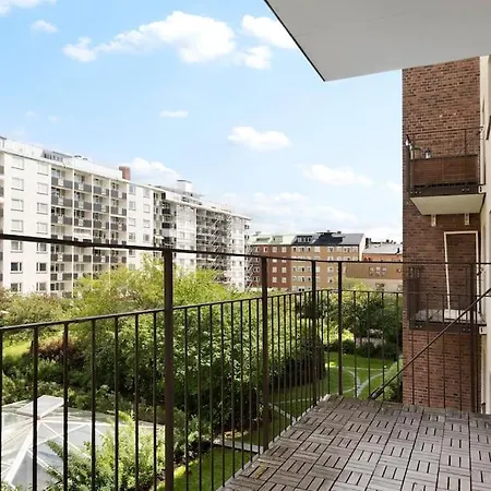 5-room 120 Sqm 3 Bedrooms 2 Bathrooms For 6 Person Stockholm
