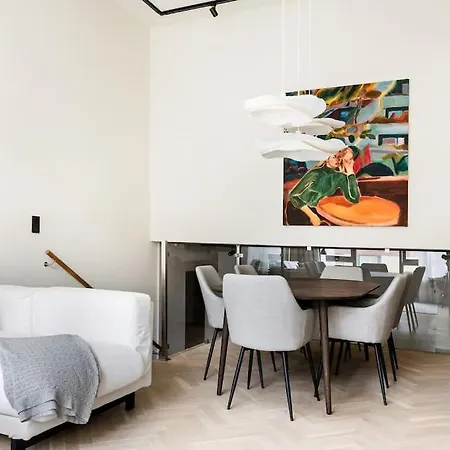 5-room 120 Sqm 3 Bedrooms 2 Bathrooms For 6 Person Apartment *