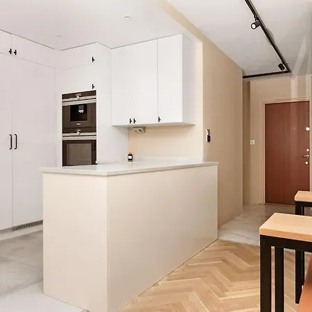 5-room 120 Sqm 3 Bedrooms 2 Bathrooms For 6 Person *