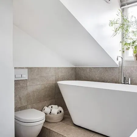 Apartment Elegant Oestermalm Loft Stockholm