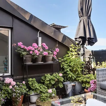 Elegant Oestermalm Loft Stockholm