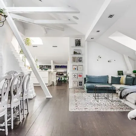Apartment Elegant Oestermalm Loft Stockholm