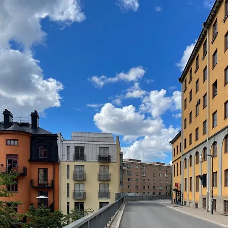 Crafoord Place *