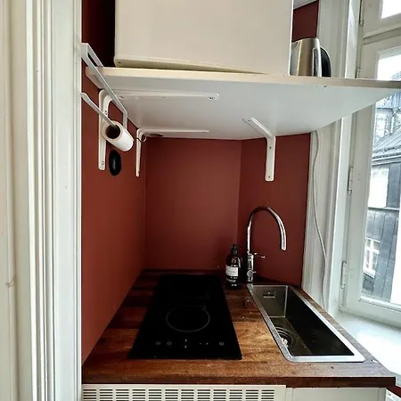 Apartment Mysig Pa Strandvaegen Stockholm
