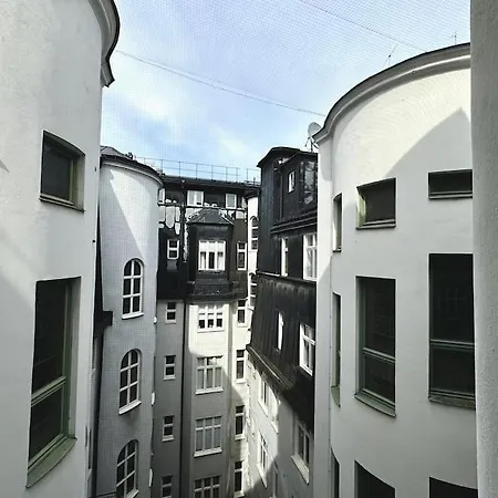 Apartment Mysig Pa Strandvaegen Stockholm