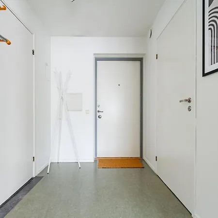 Newly Furnished Cozy Retreat For 6 In Sodermalm Stockholm