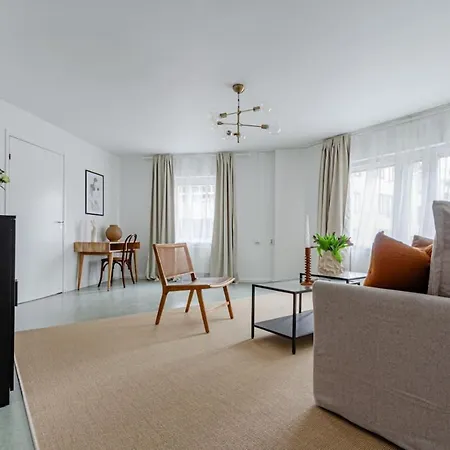 Apartment Newly Furnished Cozy Retreat For 6 In Sodermalm