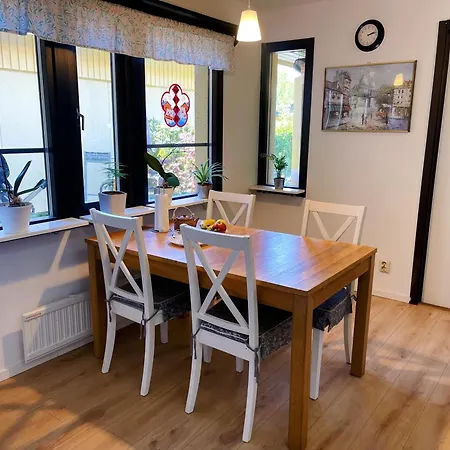 Nice 4 Bedrooms House In *