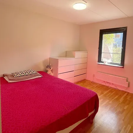 Nice 4 Bedrooms House In *