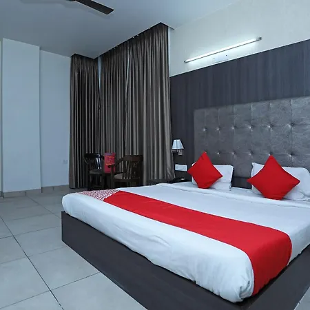 Hotel Collection O Laj Regency 3*