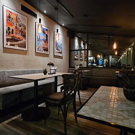 Hostel Kallhaellsbaden Strandhotell Jarfalla