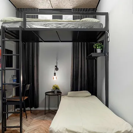 Hostel Kallhaellsbaden Strandhotell