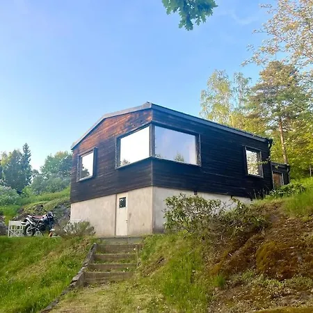 Mysigt Sommarhus Med Havsutsikt Och Bastu Holiday home Stockholm