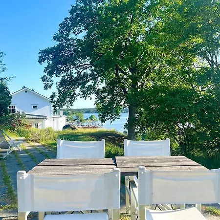 Holiday home Mysigt Sommarhus Med Havsutsikt Och Bastu