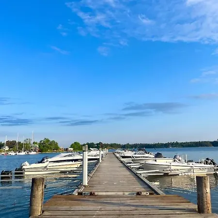 Mysigt Sommarhus Med Havsutsikt Och Bastu *