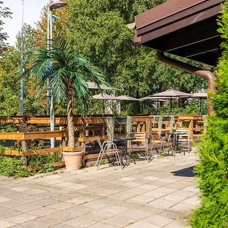 Kallhaellsbaden Strandhotell